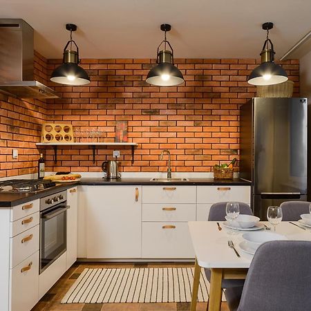 P&O Apartments Hawajska وارسو المظهر الخارجي الصورة