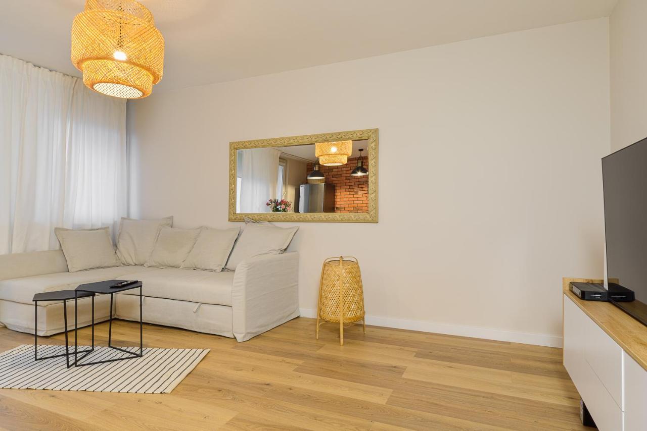 P&O Apartments Hawajska وارسو المظهر الخارجي الصورة