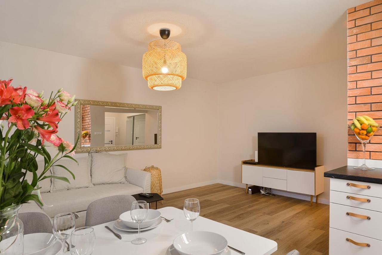 P&O Apartments Hawajska وارسو المظهر الخارجي الصورة